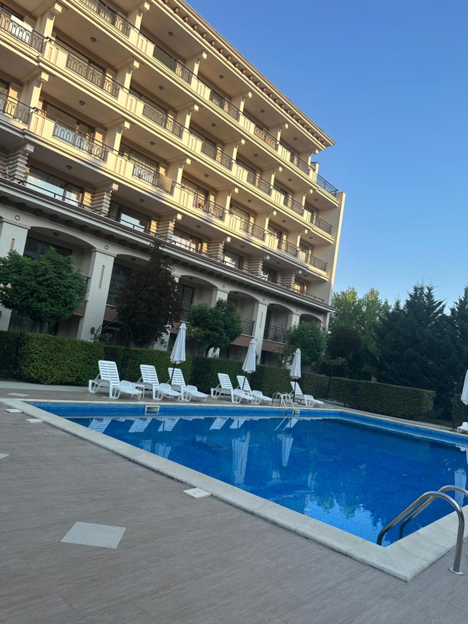 U-Dacha Apartment Pantai Sunny Luaran gambar